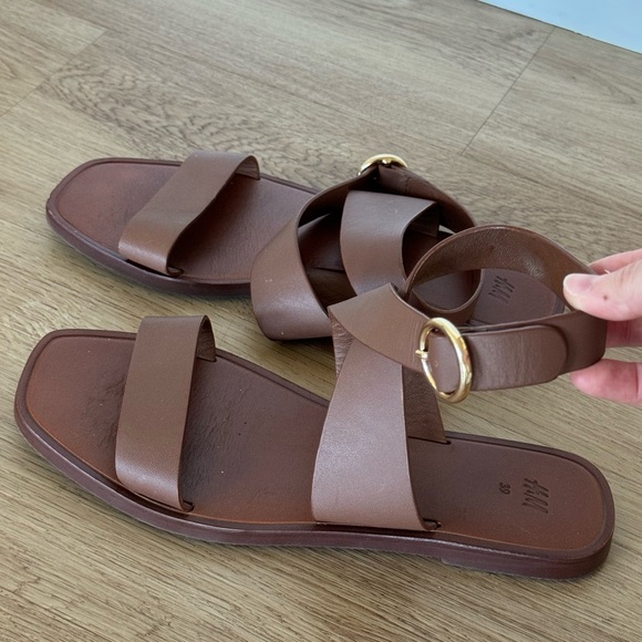 H&M Brown Sandals - Picture 5 of 9